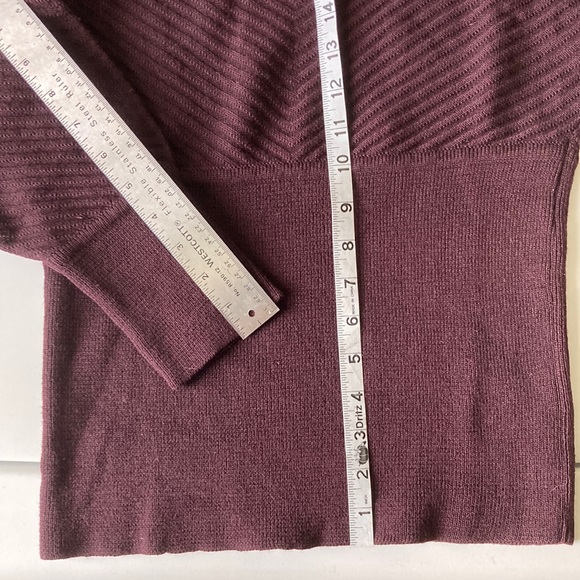 Vintage 80s plum knit wool crew neck sweater dolman sleeves made in Italy EVC - Picture 13 of 16